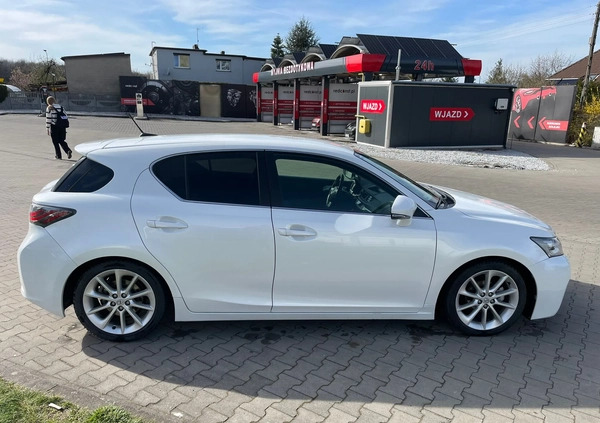 Lexus CT cena 40000 przebieg: 302300, rok produkcji 2013 z Rybnik małe 154